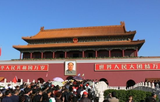 天安门城楼资料图。 天安门城楼资料图。