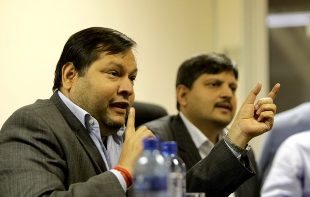 Denel in Gupta mire https://t.co/jJUYRw7x3l SA contractor has brought Gupta 