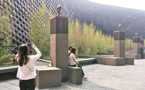 成龙捐给台北故宫(微博)南院的12生肖兽首。
