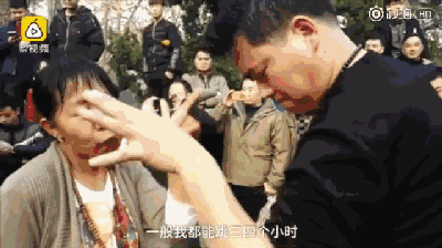 　　周围的一切东西都可以拿来当道具~