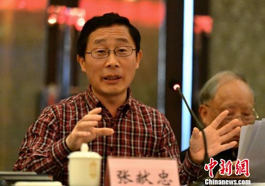 天津社会科学院历史研究所的研究员张献忠发言。　刘忠俊 摄