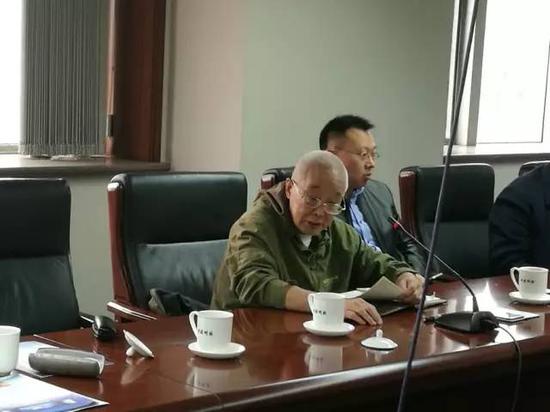 ▲工作会议中的刘先林。（图片来源：中国测绘科学研究院）