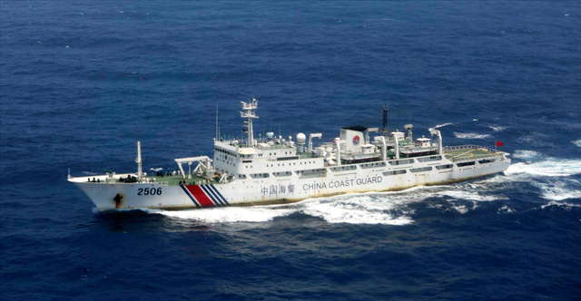  日方称两艘中国海警船进入九州南部日本“领海”。（图片来源：第十管区海上保安本部）