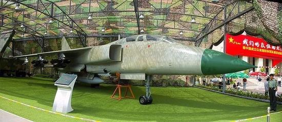 ▲中国人民革命军事博物馆展出的歼轰-7A战机（维基百科）