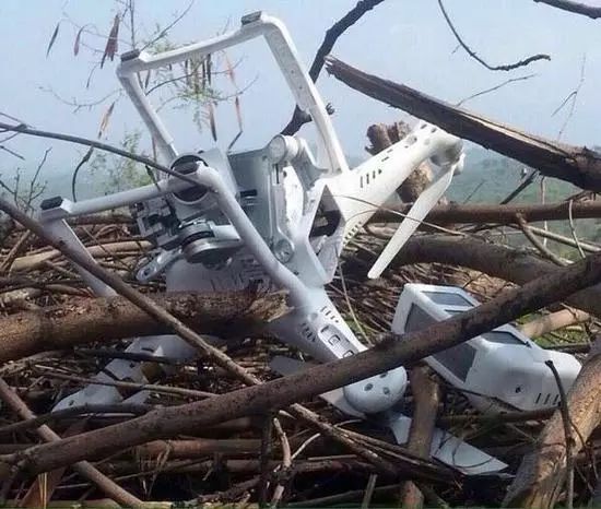 ▲资料图片：2015年7月巴基斯坦击落的印度无人机，该机为中国大疆公司制造。