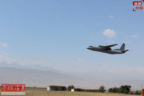 俄罗斯向吉尔吉斯斯坦交付的安-26飞机