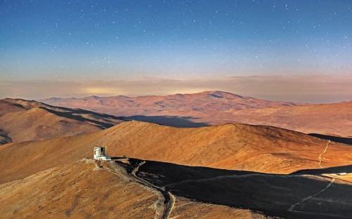  智利阿塔卡马沙漠的壮丽景观。来源：ESO。