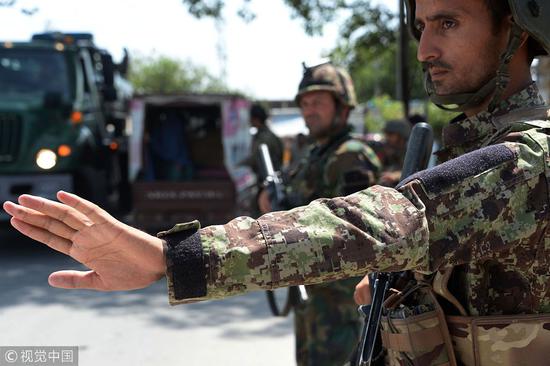 阿富汗总统19日宣布将与塔利班有条件停火三个月（图片来源：视觉中国）