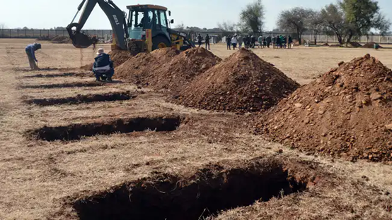 南非疫情“震中”豪登省准备150万个墓地应对新冠死亡激增
