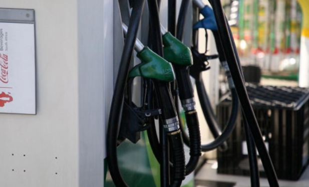 南非能源部公布两种等级的汽油每升增加1分钱