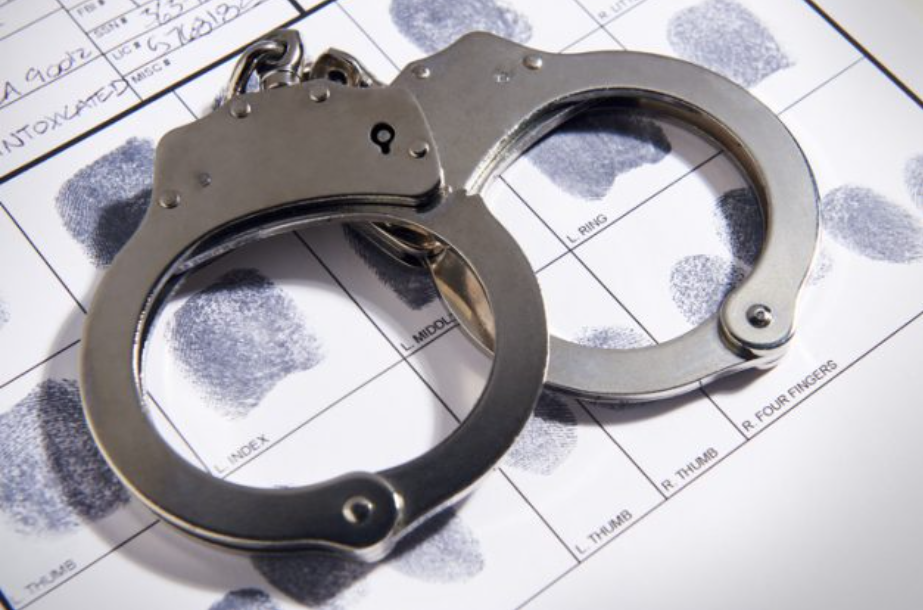 林波波省警方在过去的周末逮捕了2000多名嫌疑人