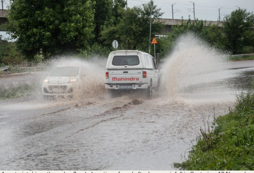 豪登省遭遇暴雨袭击 致14人死亡 房屋 车辆大量受损
