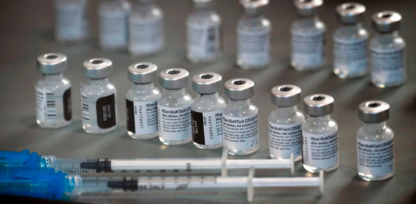 随着Delta变体的传播，辉瑞将在下个月请求FDA批准Covid-19疫苗的加强注射