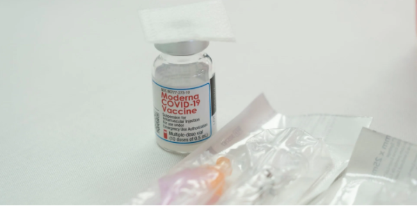 FDA推迟了对Moderna的儿童Covid-19疫苗的审查