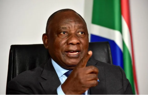 南非总统抨击“不科学的”旅行禁令
