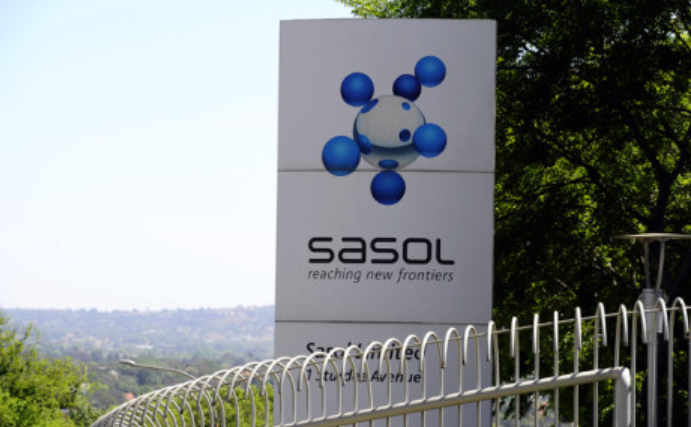 政府将参观SASOL工厂，调查豪登省硫磺恶臭的部分源头