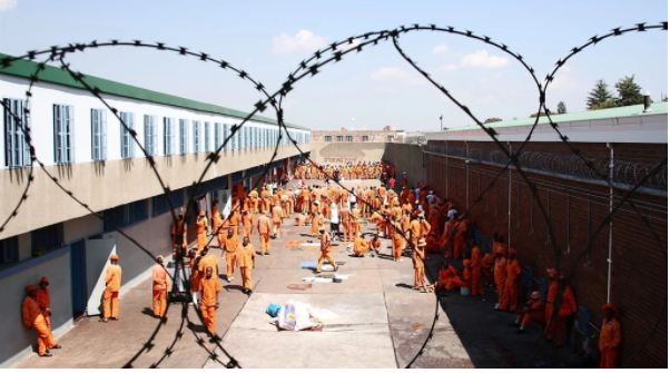 南非骚乱中有近1700人被拘留，但监狱已经极度拥挤