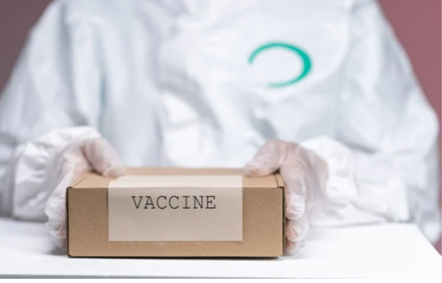 南非将引入100兰特代金券和其他鼓励人们接种疫苗的措施