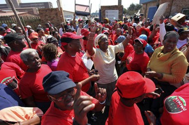 南非130万公职人员罢工致医院学校瘫痪(图)